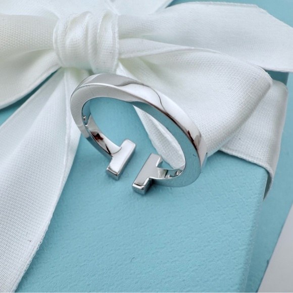 Tiffany T Square Ring - Picture 5 of 5